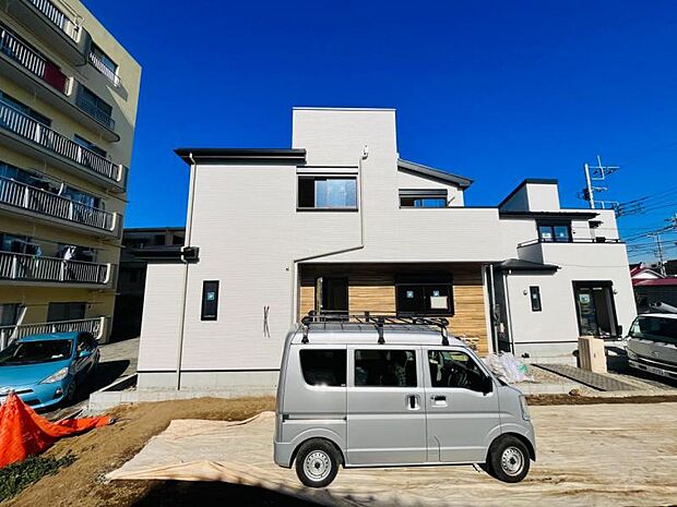 【現地外観:令和8年1月末完成予定】※同メーカーのモデルハウスございます。