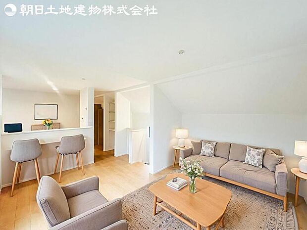 【LDK】大切なご家族が集まるからこそLDKはこだわりたい!休日はおひさまの光をたっぷりと取りこめるリビングでゆったりと過ごしませんか?※家具はCG合成の為付属しません。