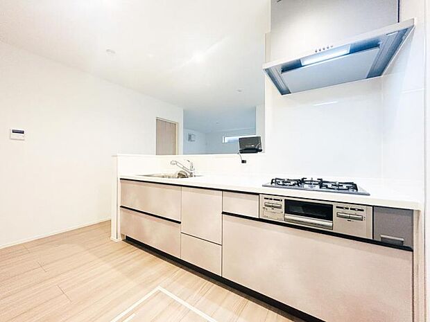 【キッチン】キッチンワークしながら大切な家族との会話を楽しむ。家族のコミュニケーションが生まれるキッチンです!