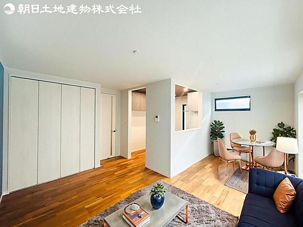 【LDK】大切なご家族が集まるからこそLDKはこだわりたい!休日はおひさまの光をたっぷりと取りこめるリビングでゆったりと過ごしませんか?※家具はCG合成の為付属しません。