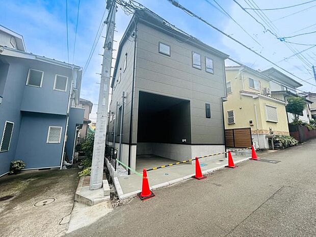 【現地外観】建物完成済みです!いつでもご内見可能です!!