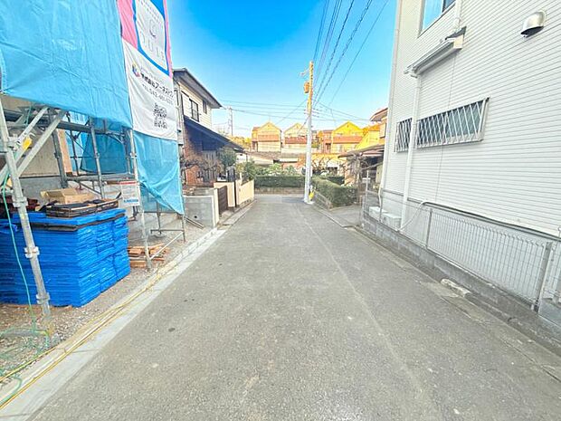 【現地写真：令和8年1月末完成予定】※同メーカーのモデルハウスございます。