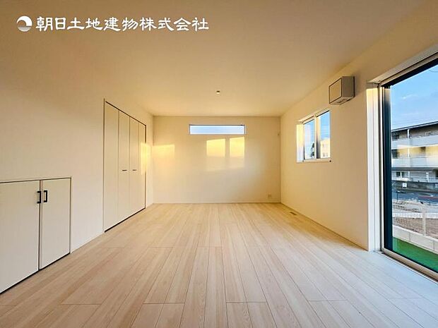 【LDK】大切なご家族が集まるからこそLDKはこだわりたい!休日はおひさまの光をたっぷりと取りこめるリビングでゆったりと過ごしませんか?