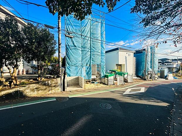 【現地写真:令和7年12月末完成予定】※同メーカーのモデルハウスがございます。