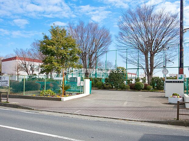 【綾瀬市立綾北中学校】1500ｍ　校舎、グランドとも広く部活動も盛んなようで、マーチングバンド部は全国大会で最優秀賞を受賞しています。