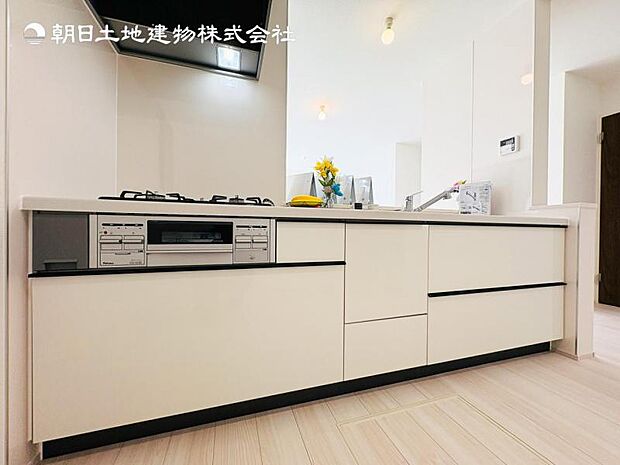 【キッチン】キッチンワークしながら大切な家族との会話を楽しむ。家族のコミュニケーションが生まれるキッチンです!