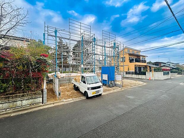 【現地写真：令和8年2月末完成予定】※同メーカーのモデルハウスがございます。