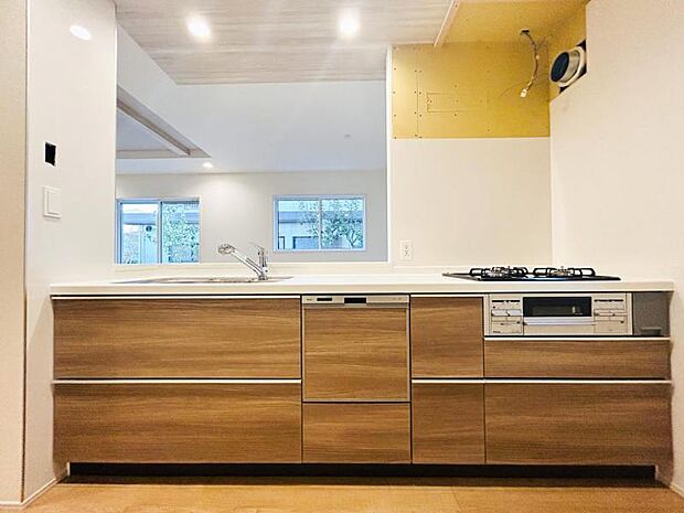 【キッチン】キッチンワークしながら大切な家族との会話を楽しむ。家族のコミュニケーションが生まれるキッチンです！