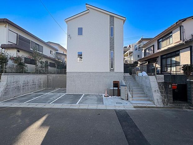 【現地外観】建物完成しました！いつでもご内見可能です！！