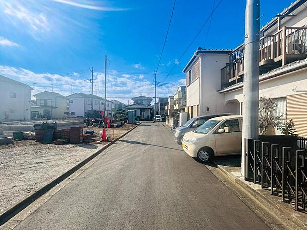 【現地写真：令和8年1月完成予定】※同メーカーのモデルハウスがございます。