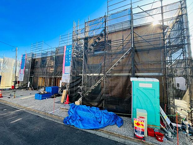 【現地写真:令和8年1月完成予定】※同メーカーのモデルハウスがございます。