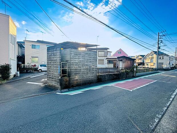 【現地写真:令和8年7月完成予定】※同メーカーのモデルハウスがございます。