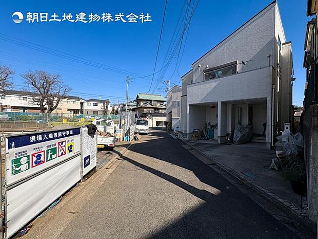 【現地写真:令和8年7月完成予定】※同メーカーのモデルハウスがございます。