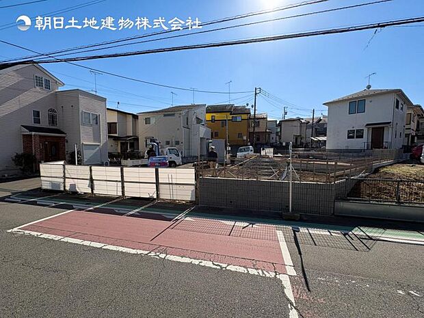 【現地写真:令和8年7月完成予定】※同メーカーのモデルハウスがございます。