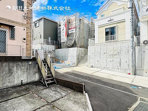 【現地外観：令和8年6月末完成予定】※同メーカーのモデルハウスがございます。