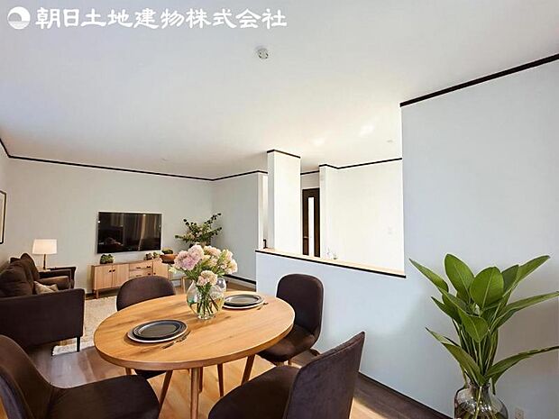 【LDK】大切なご家族が集まるからこそLDKはこだわりたい!休日はおひさまの光をたっぷりと取りこめるリビングでゆったりと過ごしませんか?※家具はCG合成の為付属しません。