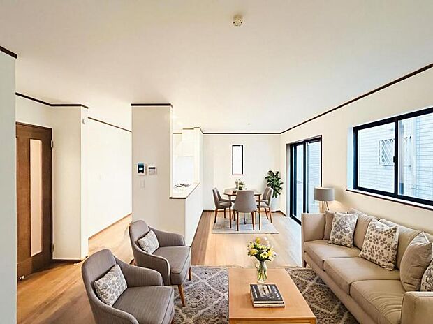 【LDK】大切なご家族が集まるからこそLDKはこだわりたい!休日はおひさまの光をたっぷりと取りこめるリビングでゆったりと過ごしませんか?※家具はCG合成の為付属しません。