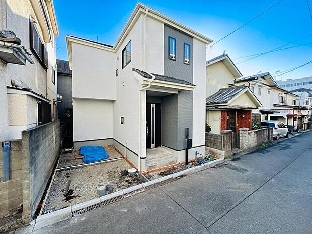 【現地外観】建物完成しました!いつでもご内見可能です!!