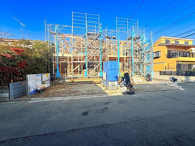 【現地写真：令和8年2月末完成予定】※同メーカーのモデルハウスがございます。