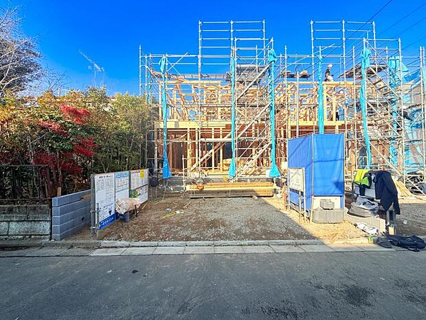 【現地写真:令和8年2月末完成予定】※同メーカーのモデルハウスがございます。