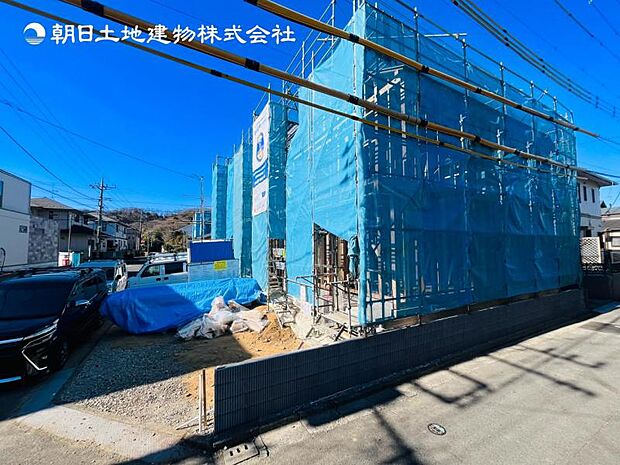 【現地写真:令和8年2月末完成予定】※同メーカーのモデルハウスがございます。