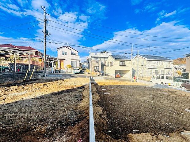 【現地写真:令和8年3月末完成予定】※同メーカーのモデルハウスがございます。