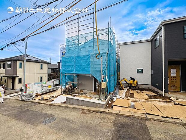 【現地写真:令和8年3月末完成予定】※同メーカーのモデルハウスがございます。