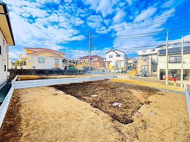 【現地写真:令和8年3月末完成予定】※同メーカーのモデルハウスがございます。