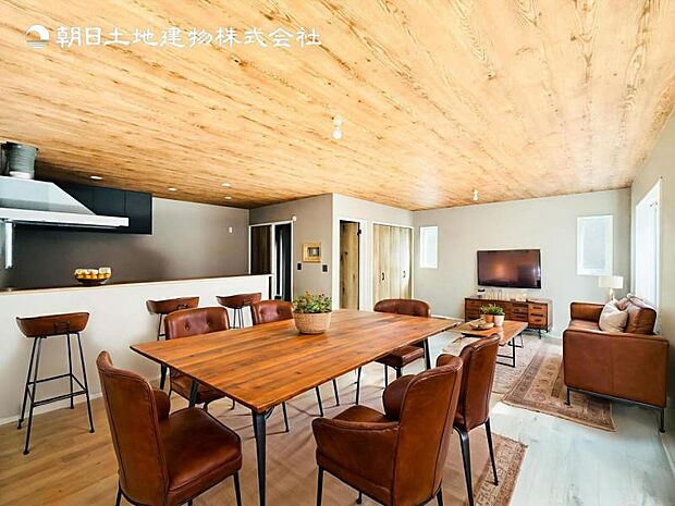 【LDK】大切なご家族が集まるからこそLDKはこだわりたい!休日はおひさまの光をたっぷりと取りこめるリビングでゆったりと過ごしませんか?※家具はCG合成の為付属しません。