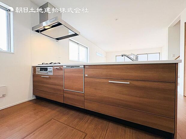 【キッチン】キッチンワークしながら大切な家族との会話を楽しむ。家族のコミュニケーションが生まれるキッチンです!