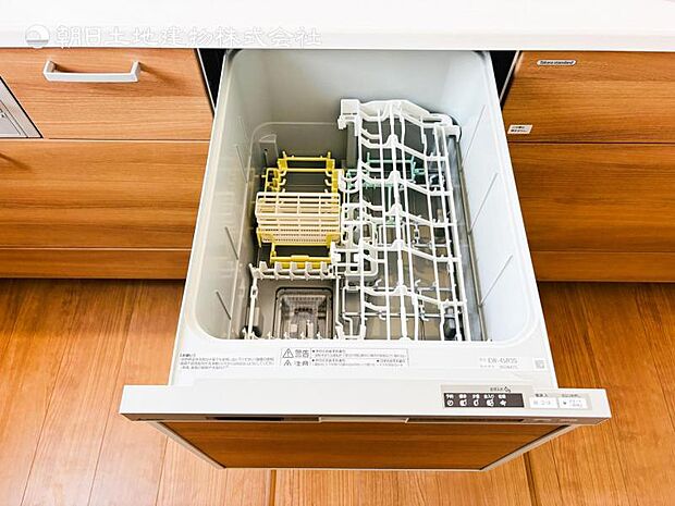 【ビルトイン食洗機】洗浄から乾燥までボタン一つで完結する食洗機付き。大変な洗い物がぐっと短く済みます!