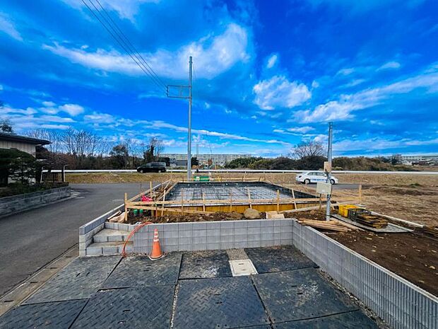 【現地外観:令和8年3月中旬完成予定】※同メーカーのモデルハウスがございます。