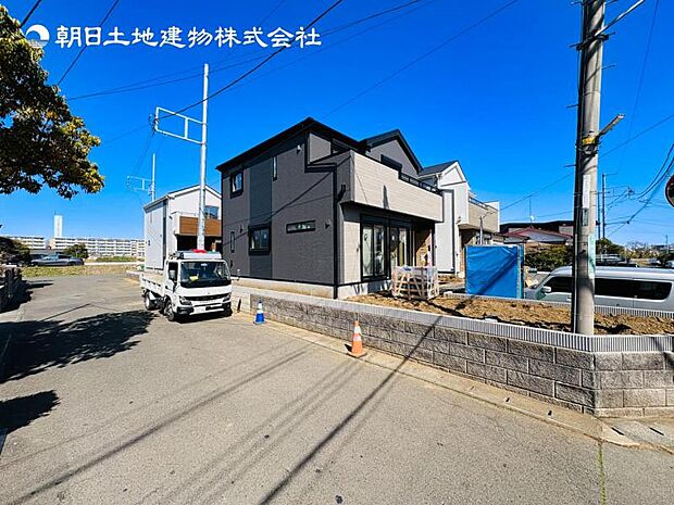 【現地外観：令和8年3月中旬完成予定】※同メーカーのモデルハウスがございます。