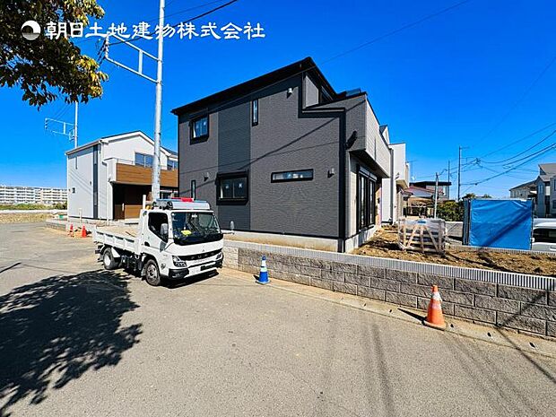【現地外観：令和8年3月中旬完成予定】※同メーカーのモデルハウスがございます。