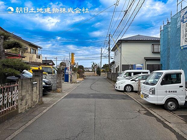 【現地写真:令和8年3月末完成予定】※同メーカーのモデルハウスがございます。