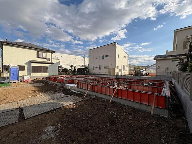 【現地写真:令和8年3月末完成予定】※同メーカーのモデルハウスがございます。