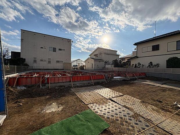 【現地写真:令和8年3月末完成予定】※同メーカーのモデルハウスがございます。