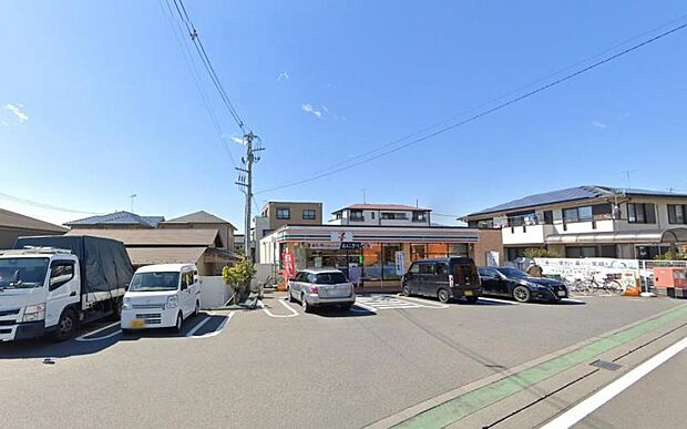 【セブンイレブン 厚木市戸田店】60m 駐車場があり便利です。品揃えも良く店内も綺麗です。