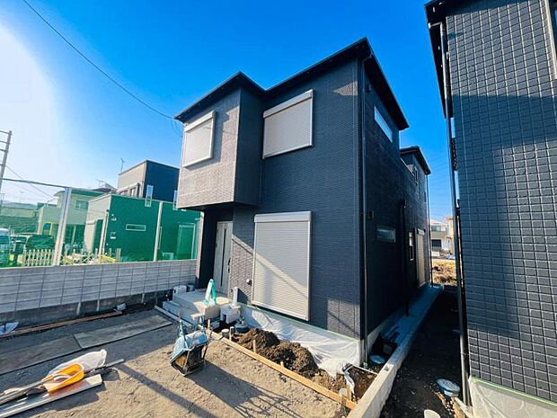 【現地外観：1月下旬完成予定】※同メーカーのモデルハウスがございます。