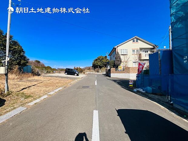 【現地外観：令和8年3月完成予定】※同メーカーのモデルハウスがございます。