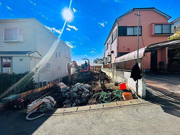 【現地外観：令和8年4月末完成予定】※同メーカーのモデルハウスがございます。