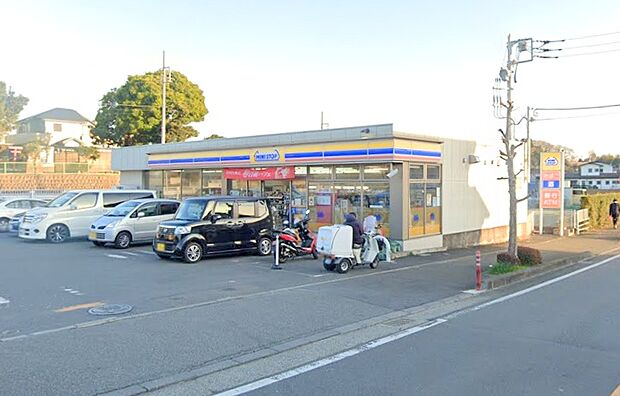 【ミニストップ 海老名大谷店】850m 店員の対応もよく、店内もきれいです。