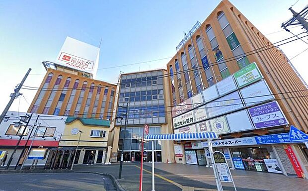 【いせはらcoma】1850m スーパー、薬局、電器店、本屋、レストラン等なにかと便利な商業施設です。