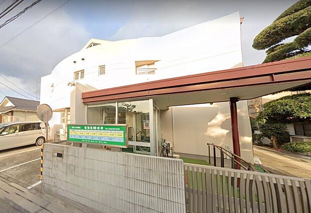 【坂間医院】630m 駐車場があるので車での通院に大変便利です。