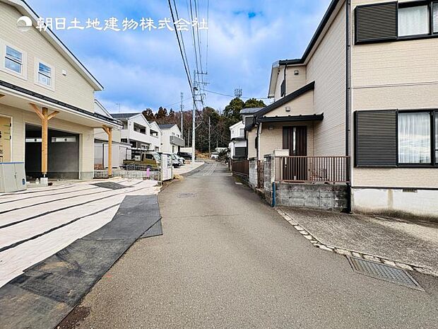 【現地外観:3月末完成予定】