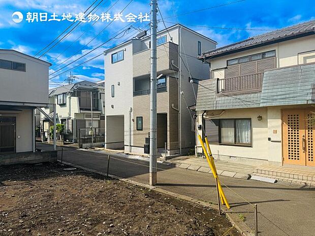 【現地写真：令和8年8月完成予定】※同メーカーのモデルハウスがございます。