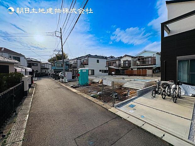 【現地外観:令和8年6月完成予定】※同メーカーのモデルハウスがございます。