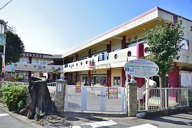 【座間孝道幼稚園】500m 50年以上の園なので地域の皆さんからも見守られている安心感のあるアットホームな幼稚園です。季節ごとの行事も充実していて親子で楽しめます。