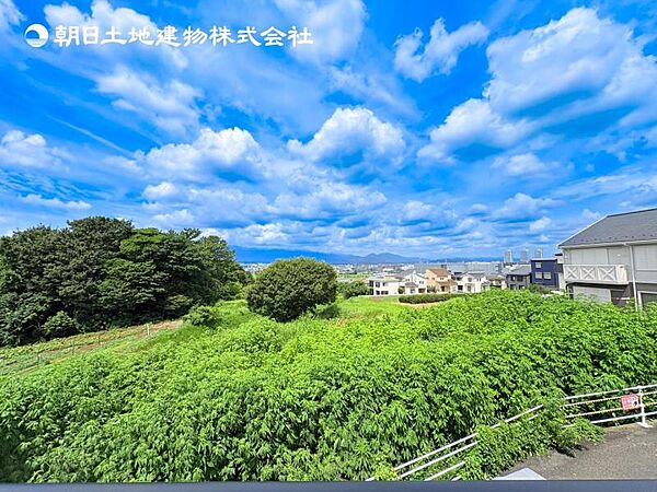 【バルコニーからの眺望】見晴らしが良く開放感があります！