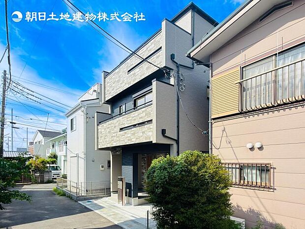 【現地写真:令和8年8月中旬完成予定】※同メーカーのモデルハウスがございます。
